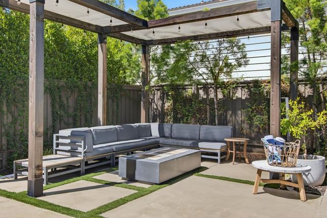 5130 E St, Sacramento, CA 95819