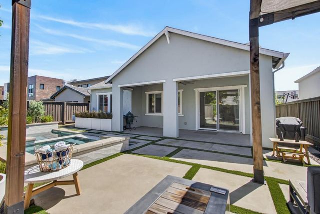 5130 E St, Sacramento, CA 95819