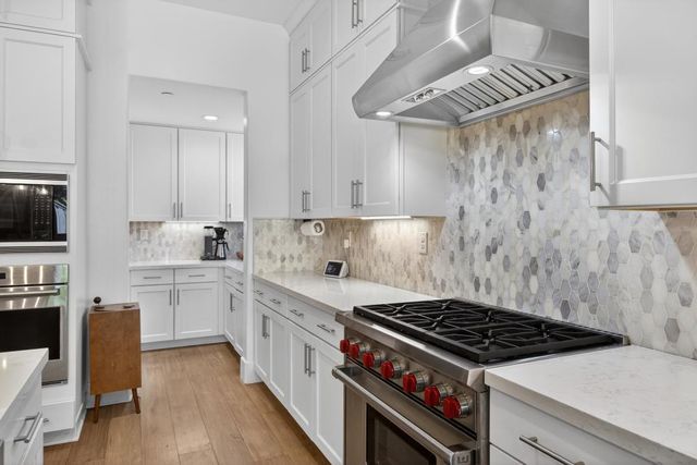 5130 E St, Sacramento, CA 95819