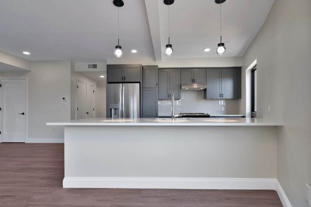 215 Canal St. 2, Lawrence, MA 01840