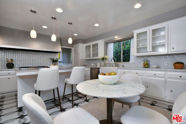 3517 Scadlock Lane, Sherman Oaks, CA 91403