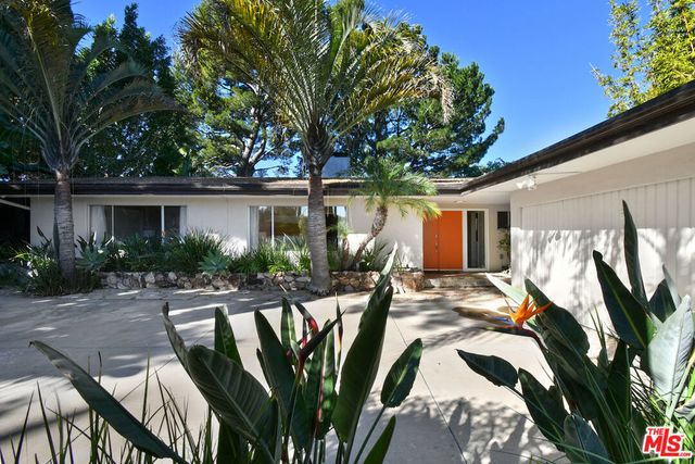 3517 Scadlock Lane, Sherman Oaks, CA 91403