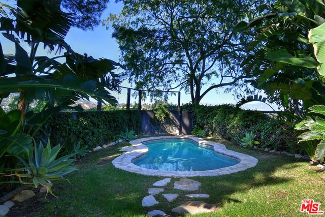 3517 Scadlock Lane, Sherman Oaks, CA 91403