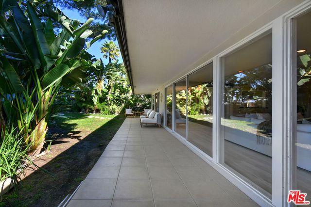 3517 Scadlock Lane, Sherman Oaks, CA 91403