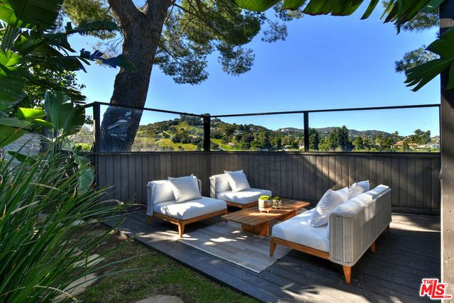 3517 Scadlock Lane, Sherman Oaks, CA 91403