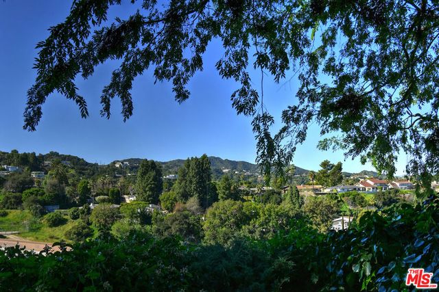 3517 Scadlock Lane, Sherman Oaks, CA 91403