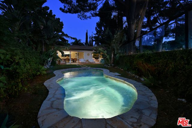 3517 Scadlock Lane, Sherman Oaks, CA 91403