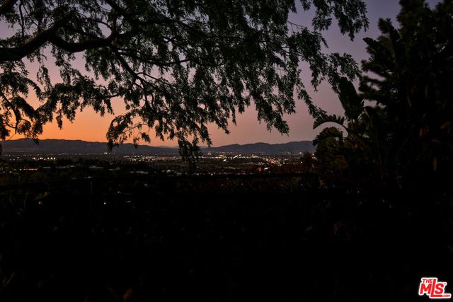 3517 Scadlock Lane, Sherman Oaks, CA 91403