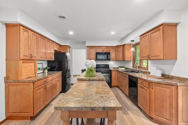 1735 Highway 63, New Richmond, WI 54017