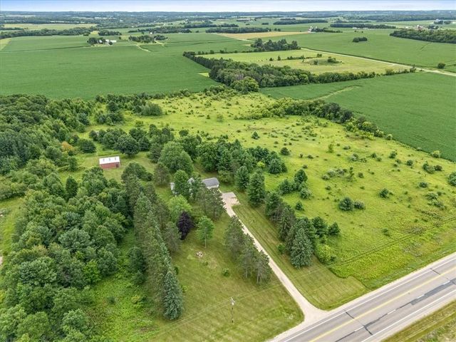 1735 Highway 63, New Richmond, WI 54017