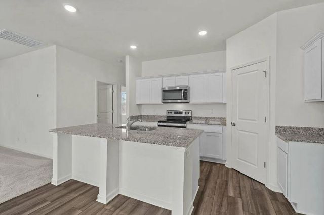 108 Wedemeyer ST, Taylor, TX 76574