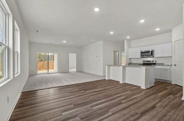 108 Wedemeyer ST, Taylor, TX 76574