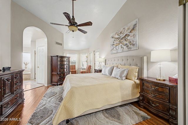 1924 E EL FREDA Road, Tempe, AZ 85284