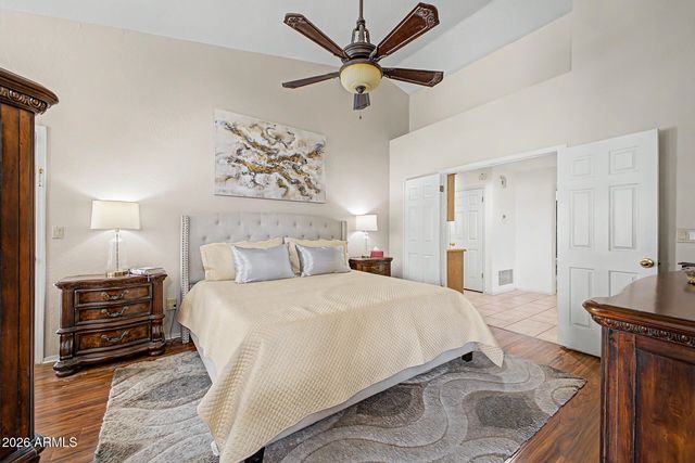 1924 E EL FREDA Road, Tempe, AZ 85284