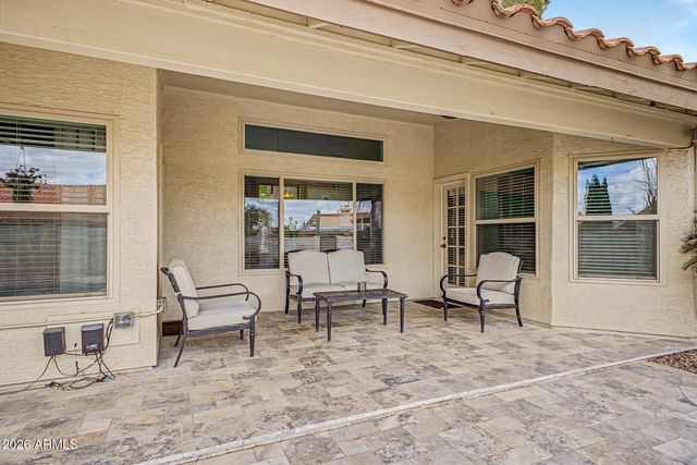 1924 E EL FREDA Road, Tempe, AZ 85284