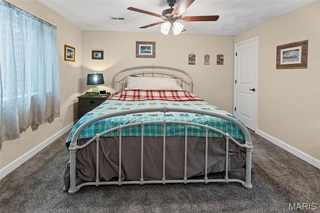 1420 McKinley Street, Mascoutah, IL 62258