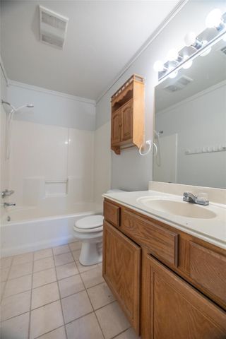 218 N Franklin Avenue, Cleveland, TX 77327