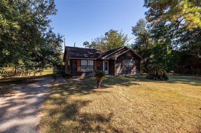 218 N Franklin Avenue, Cleveland, TX 77327