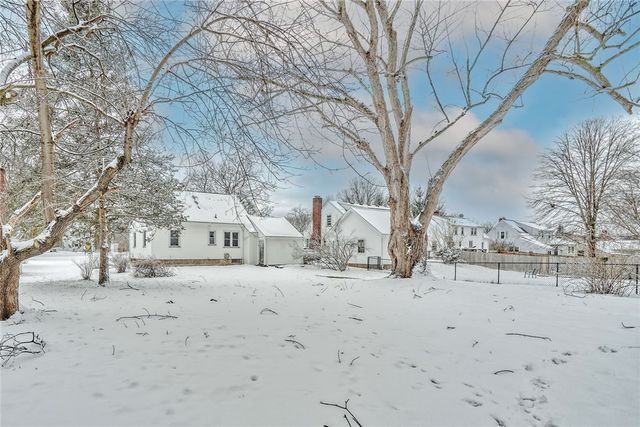 60 Daytona Avenue, Penfield, NY 14580