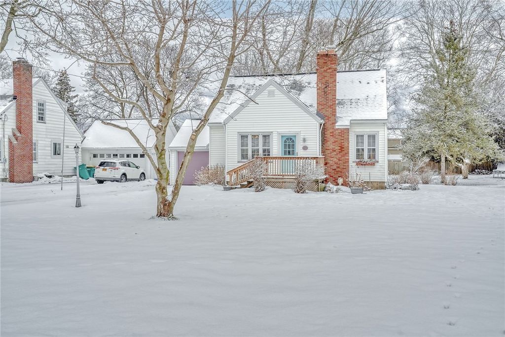 60 Daytona Avenue, Penfield, NY 14580