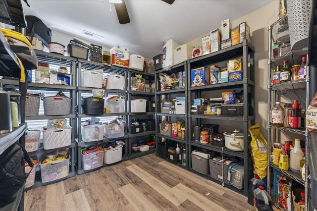 323 Dugger Dr, Clarksville, TN 37042