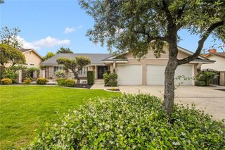264 E Radcliffe Drive, Claremont, CA 91711