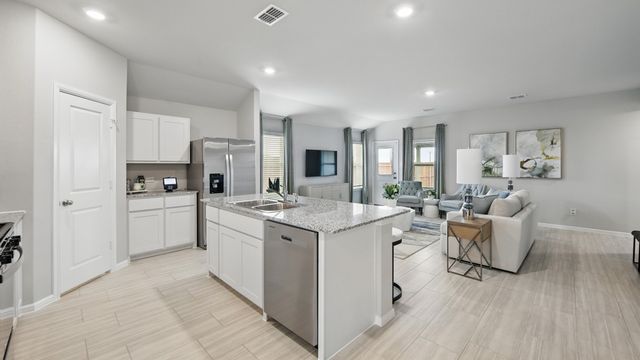 1256 HOLLYN Drive, Decatur, TX 76023