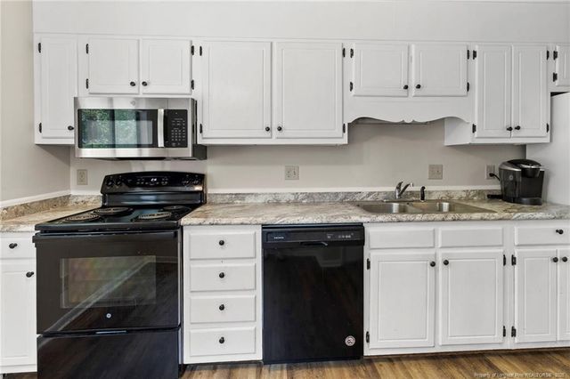 6833 S Staff Road, Fayetteville, NC 28306