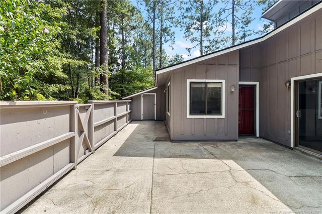 6833 S Staff Road, Fayetteville, NC 28306