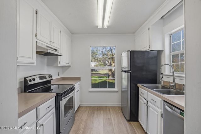 3037 Willow Drive, Brandon, MS 39042