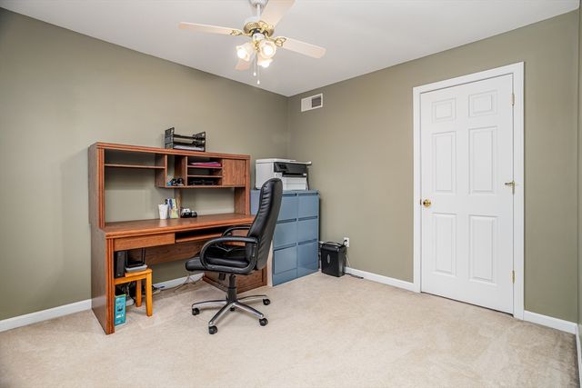 31 Prospect St, Pepperell, MA 01463