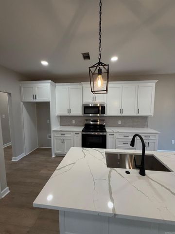 1917 Hidden Creek Drive, Sherwood, AR 72120