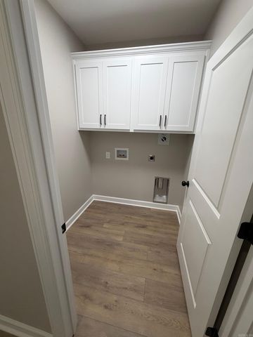 1917 Hidden Creek Drive, Sherwood, AR 72120