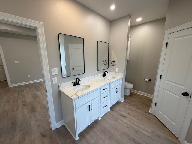 1917 Hidden Creek Drive, Sherwood, AR 72120