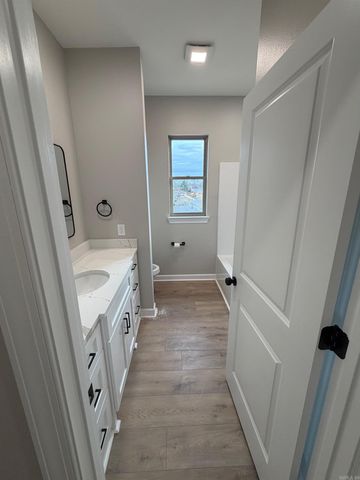 1917 Hidden Creek Drive, Sherwood, AR 72120