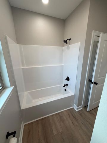 1917 Hidden Creek Drive, Sherwood, AR 72120