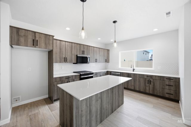 9414 W Cosmic St, Nampa, ID 83687