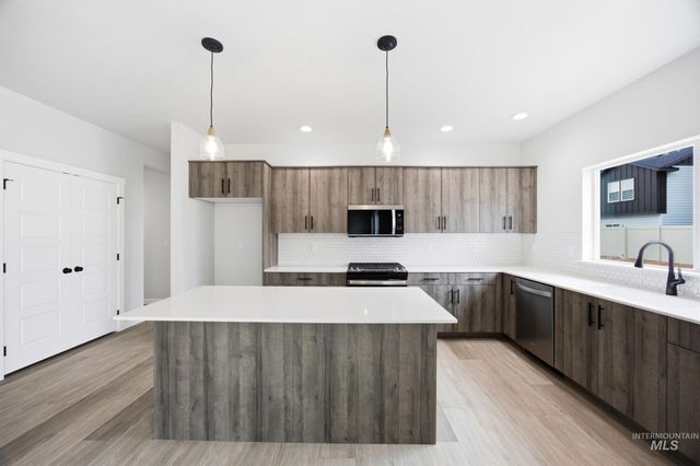 9414 W Cosmic St, Nampa, ID 83687