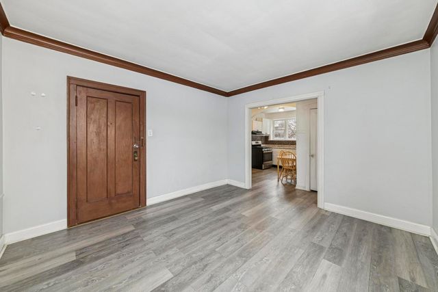 6206 N Francisco Avenue 2B, Chicago, IL 60659