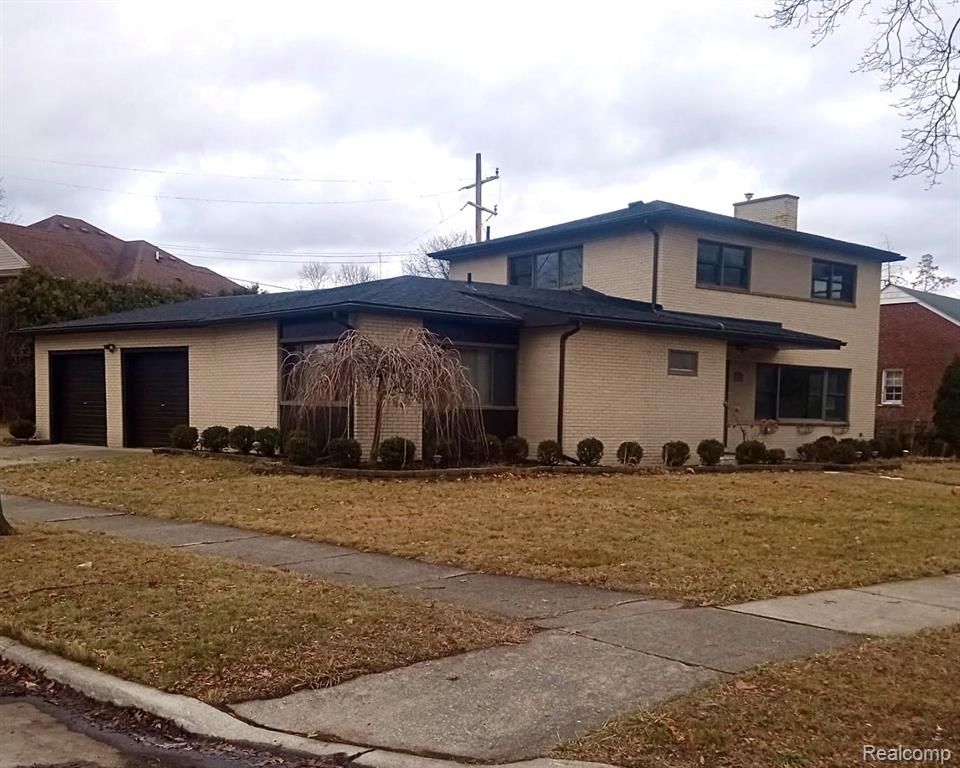 22040 Watsonia Street, Dearborn, MI 48128