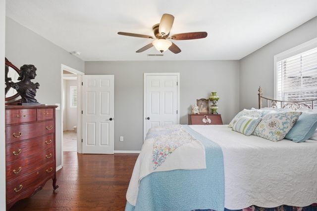 131 Pin Oaks Ln, Hohenwald, TN 38462