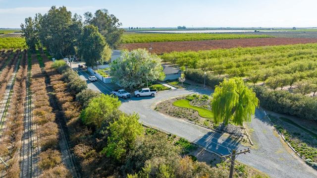 7669 E Conejo Avenue, Selma, CA 93662