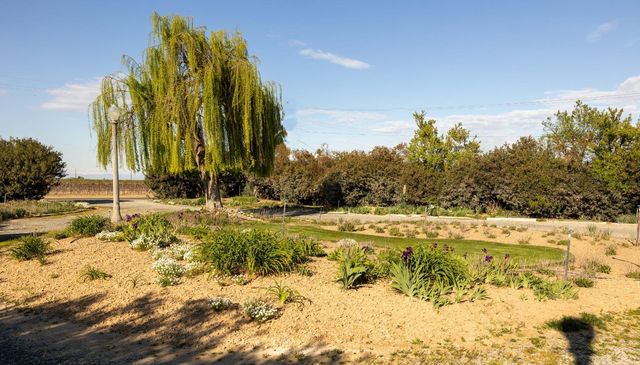 7669 E Conejo Avenue, Selma, CA 93662