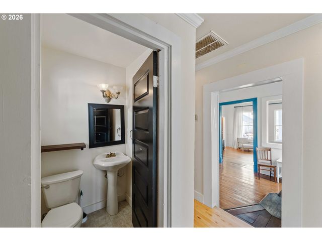 57586 PARKERSBURG Rd, Bandon, OR 97411