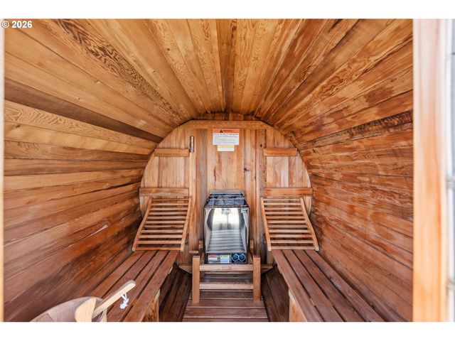 57586 PARKERSBURG Rd, Bandon, OR 97411