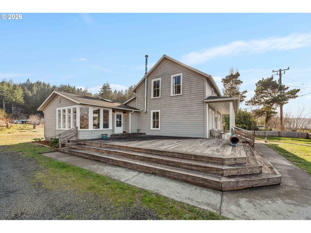 57586 PARKERSBURG Rd, Bandon, OR 97411