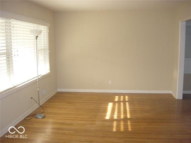 6486 N Oxford Street, Indianapolis, IN 46220