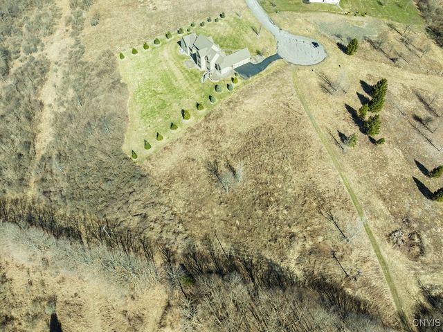 7130 Kittiwake Run Road, Pompey, NY 13104
