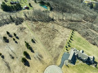 7130 Kittiwake Run Road, Pompey, NY 13104