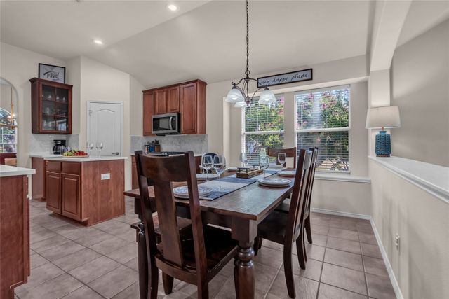 308 Cadbury Drive, Euless, TX 76040